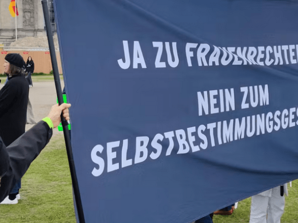 インゲボルク・クラウス「なぜ私はセラピストとしてドイツのセルフID法を拒否するのか」